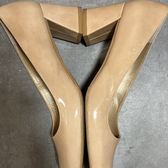 Stuart Weitzman shoes - Picture 4 of 6